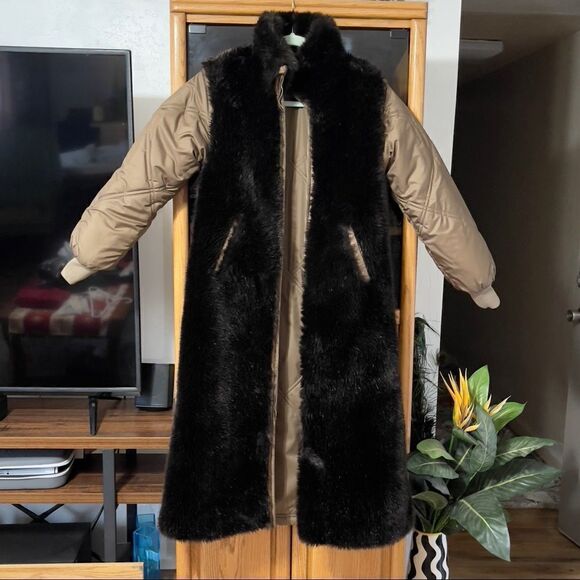 Bogner Reversible Faux Fur Quilted Trench Coat Sz 6 - Picture 3 of 15